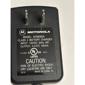 Motorola NTN9393A Class 2 Battery Charger AC Adapter 4.2VDC 400mA Black